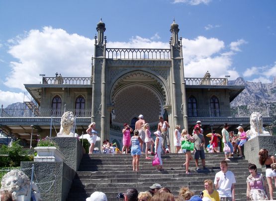 Воронцовский дворец в Алупке