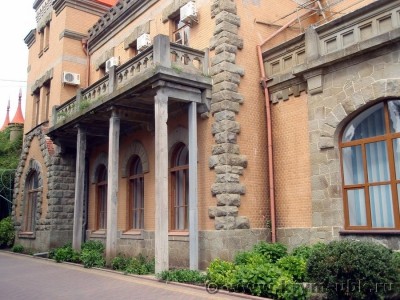45. Замок Гагариных
